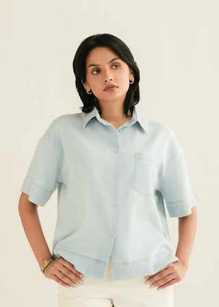 Regular Denim Button down Shirt in Light Blue Wash