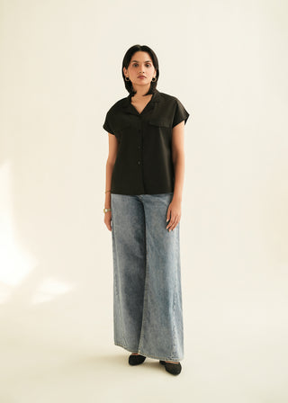 Notch Collar Shirt with pocket details