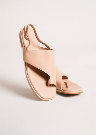 Wide strap toe ring sandal