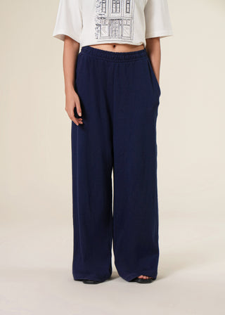 Straight leg trouser