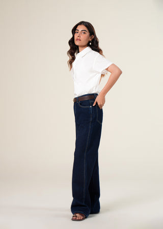 Straight legged Jeans
