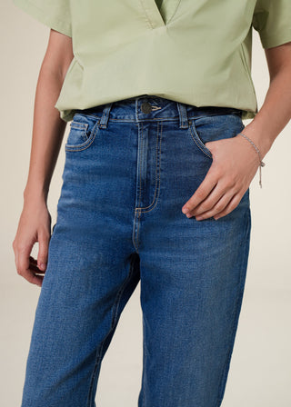 Wide legged jeans