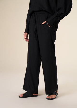 Wide-leg Drawstring Pants