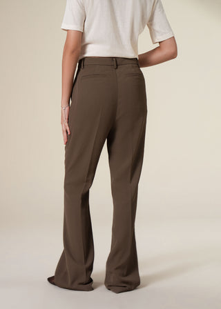 Straight leg trouser