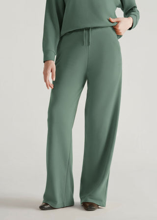 Wide Leg Knit Trouser