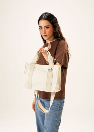 Canvas shoulder bag with contrasting strap