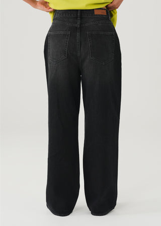 Straight Leg Jeans - WS26-415